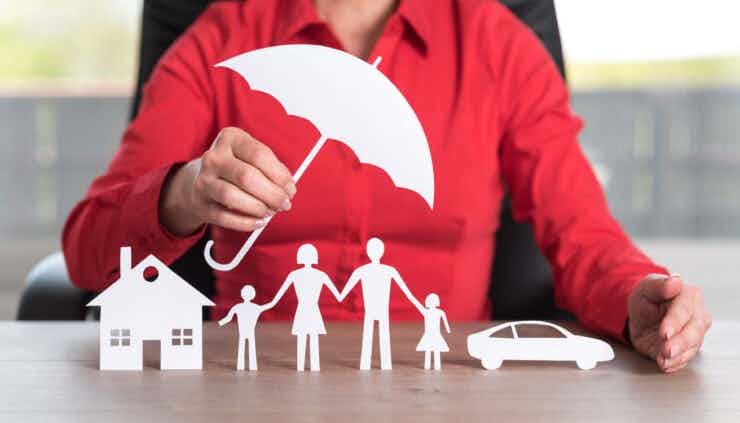 Guide To Umbrella Insurance 740x451